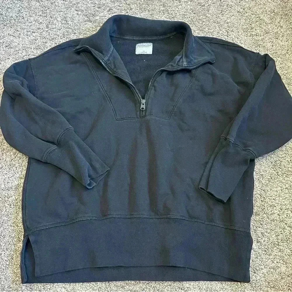 Abercrombie & Fitch 1/4 quarter zip black sweatshirt small soft line cozy crop